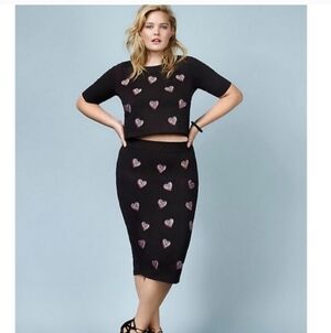 Torrid Rebel Wilson Black Stretch Knit Love Patch Crop top/ Pencil skirt set